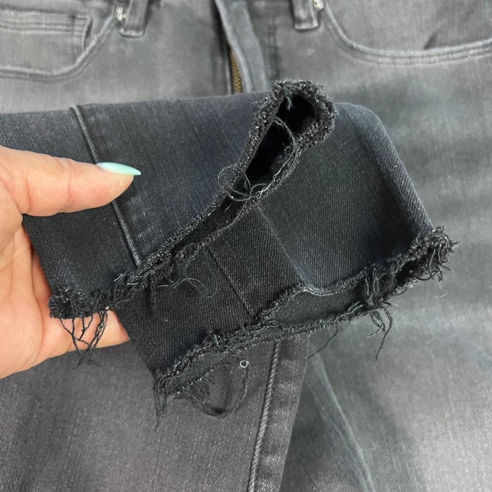 Good American Size 6 Black Distressed Raw Hem Good Waist Skinny Jeans - Picture 7 of 10